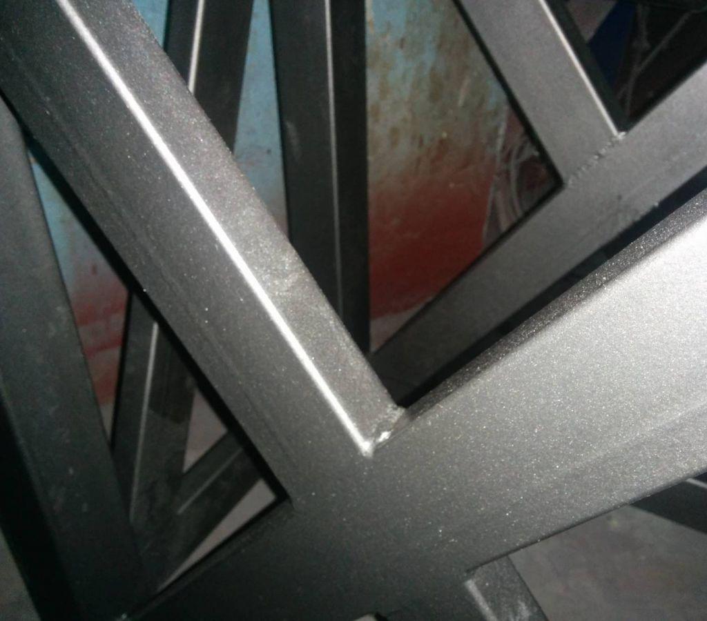 Сварные элементы каркаса стола