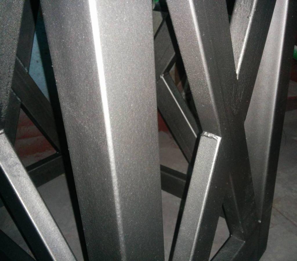 Сварные элементы каркаса стола