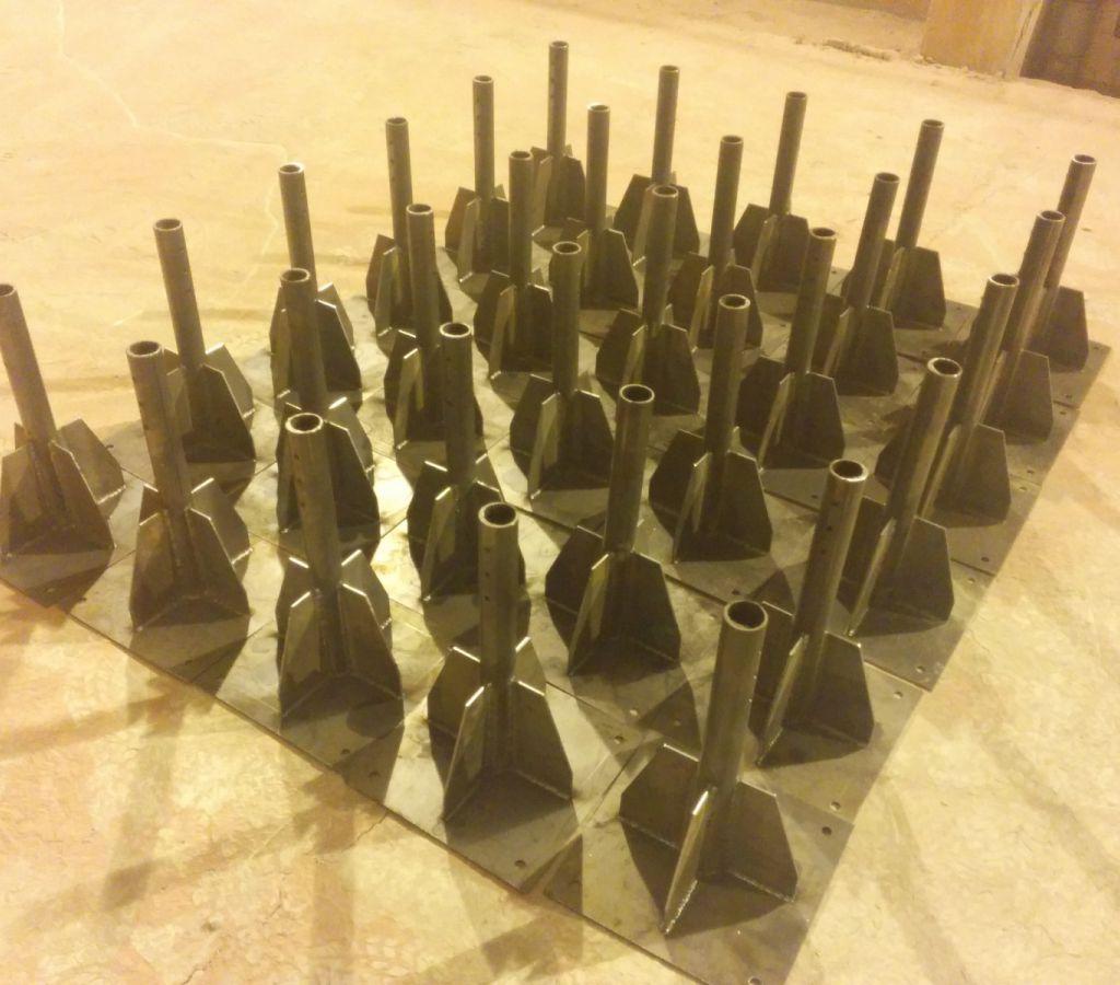 Потолочные кронштейны перед грунтовкой