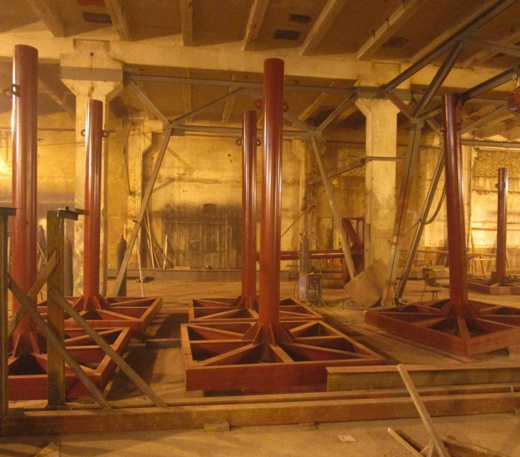 Полностью покрашенные стойки