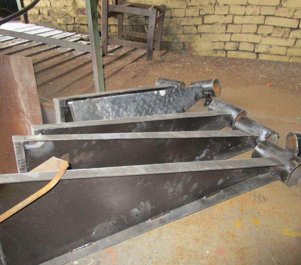 Ступени поставляются наваренными на трубу