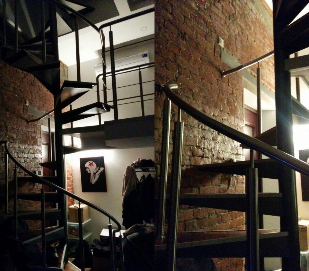 Каркас винтовой лестницы с деревянными ступенями