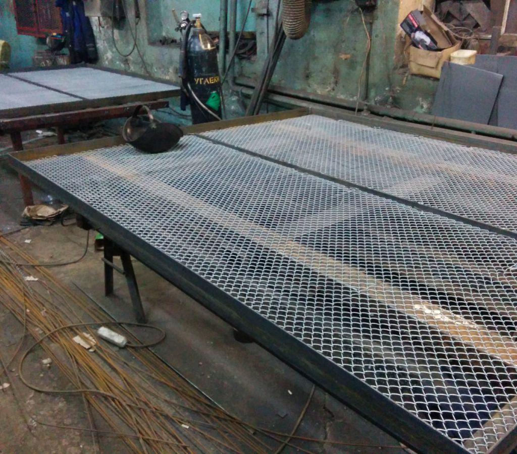 Стапеля для сварки секций из сетки-рабицы