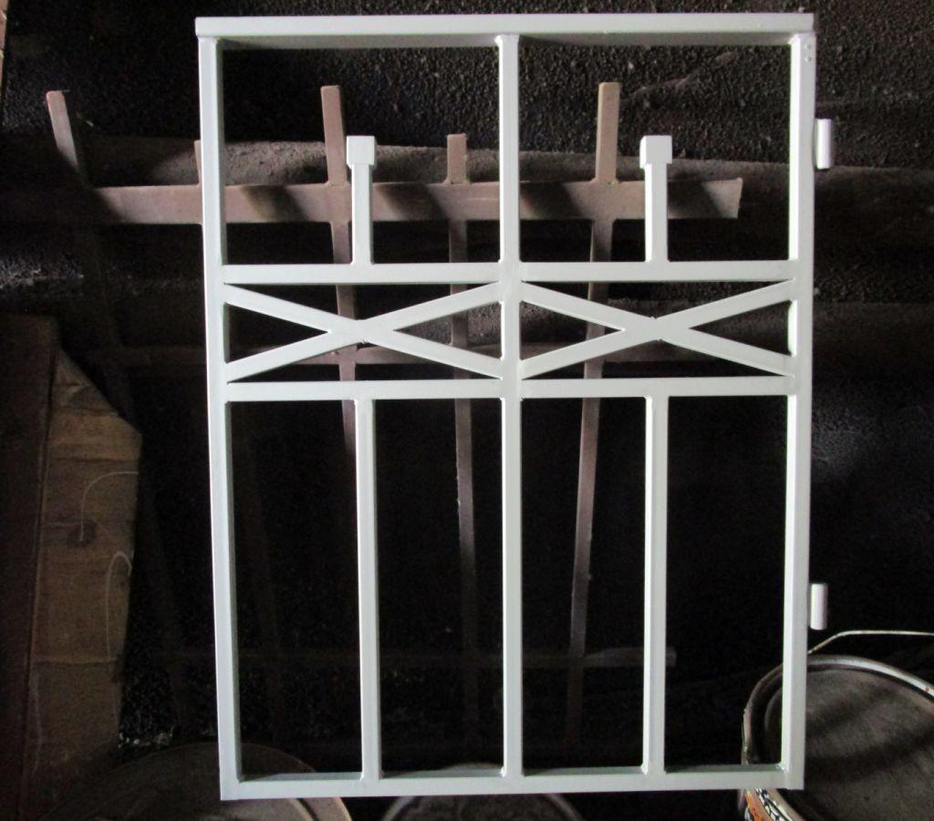 Коротенькое ограждение площадки