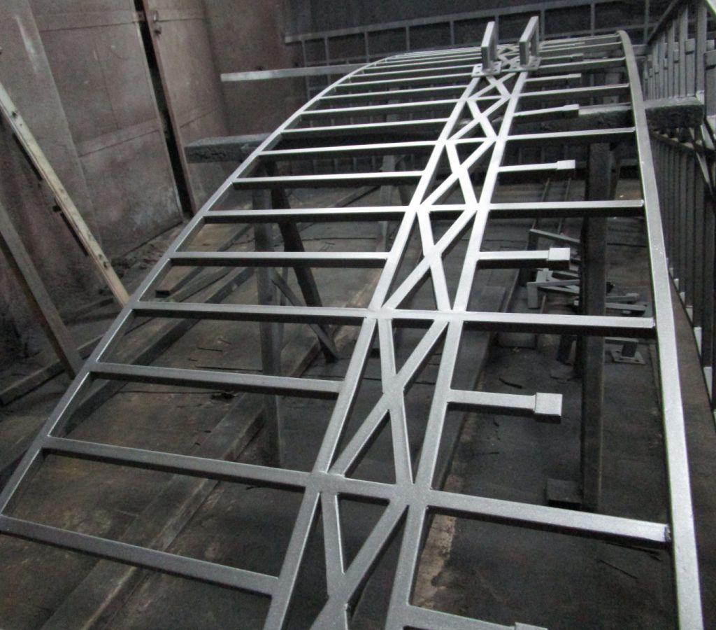 Вальцованные ограждения после покраска выглядят очень эффектно