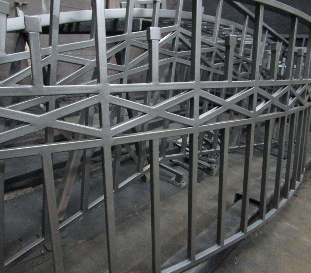 И все это из трубы 20х20 (поручень - труба 40х20)