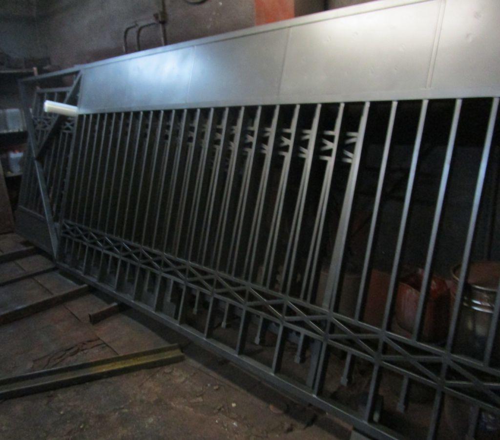 Длина ворота - почти 6 метров