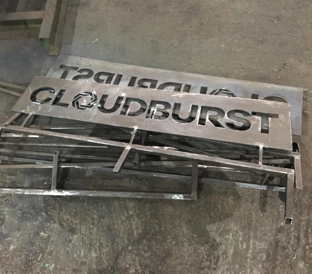 Нарезка логотипа на плазме