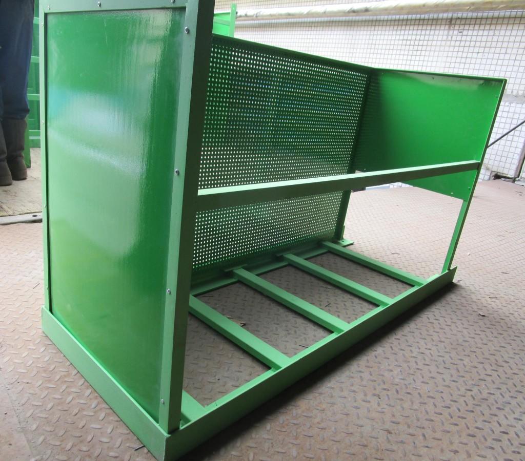 Корзина зеленого цвета