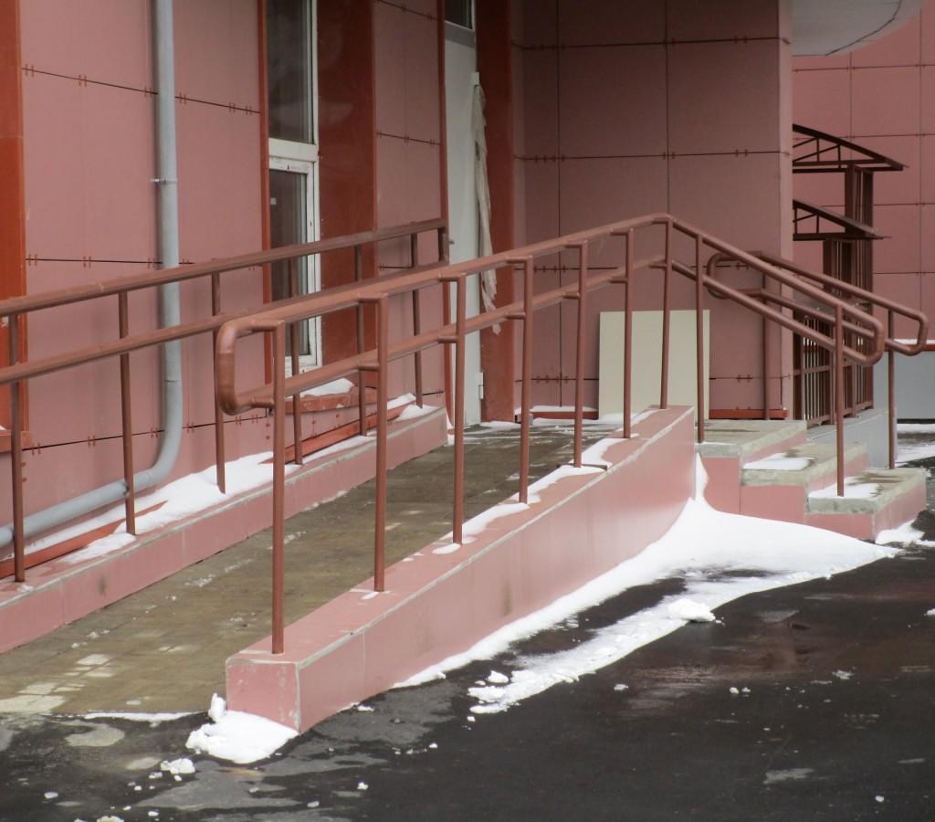 Стойки - круглая труба 40х3