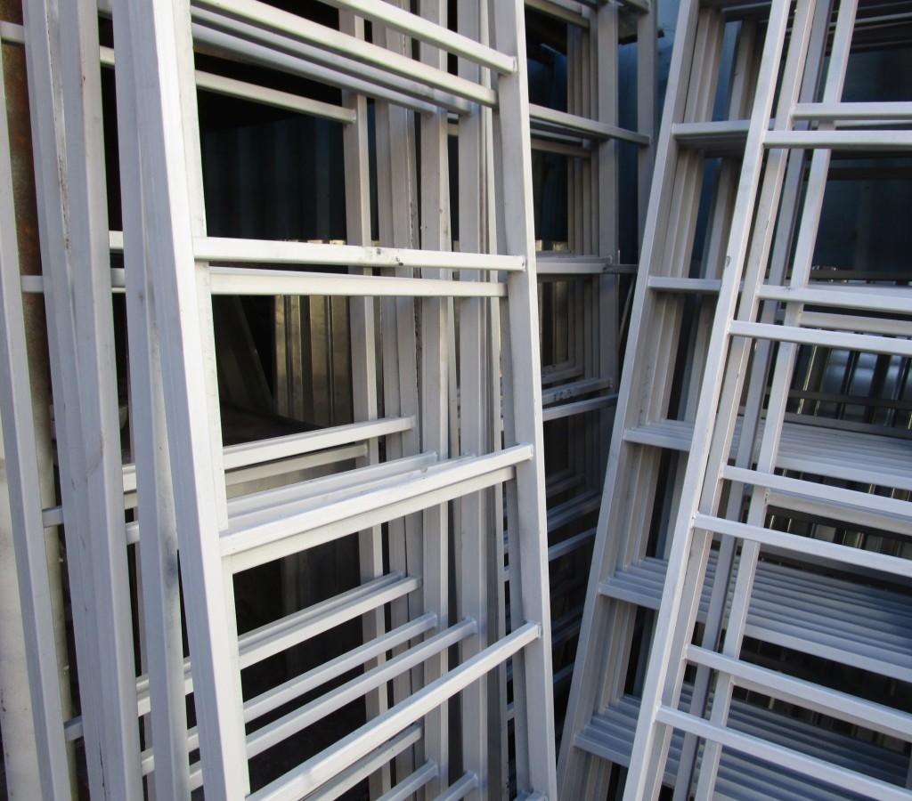 Изготовлены из труб 40х20 мм и 20х20 мм