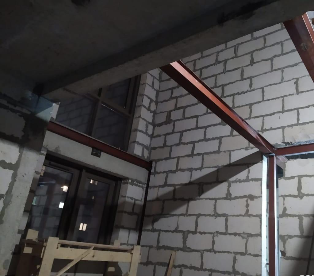 На них кидались основные несущие балки из сдвоенного швеллера