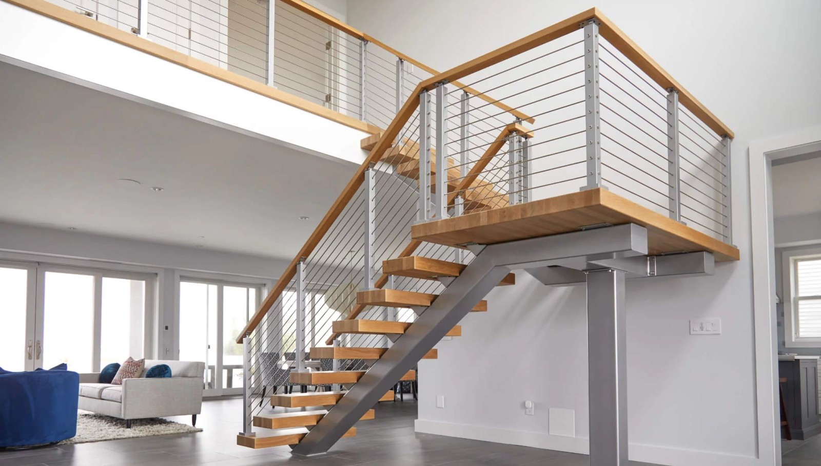 Лестница на монокосоуре с поворотом