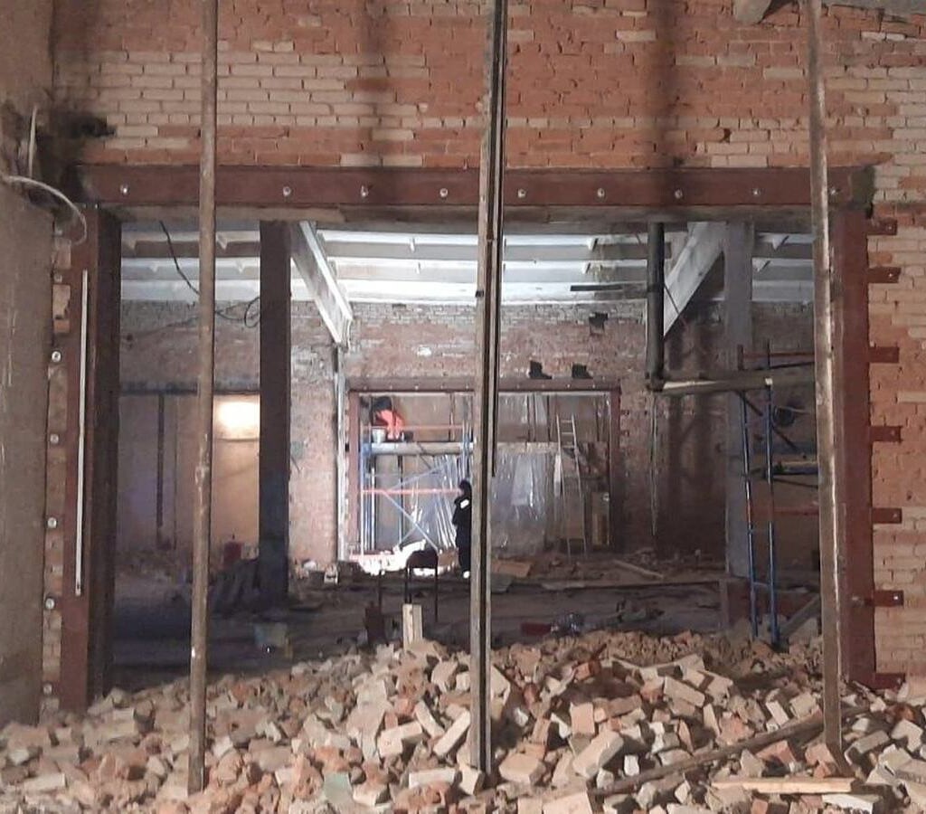 Один из новых стеновых проемов