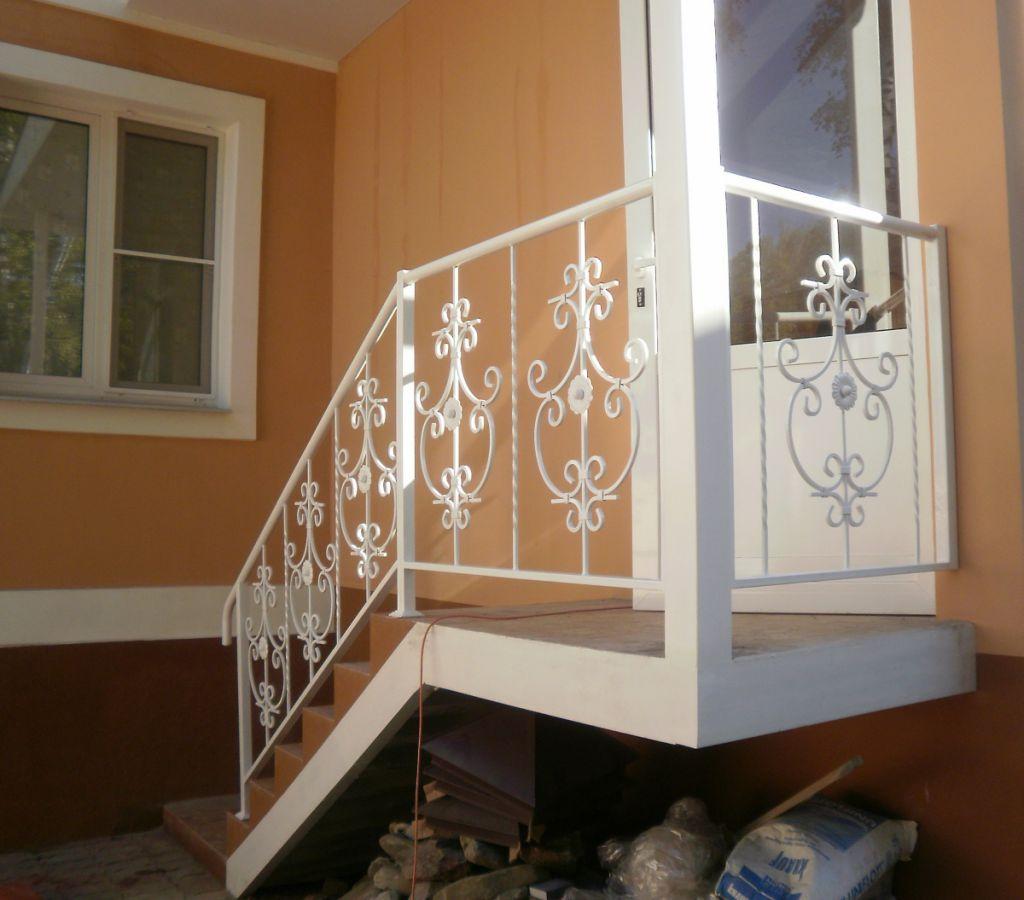 Ограждение балкона и лестницы