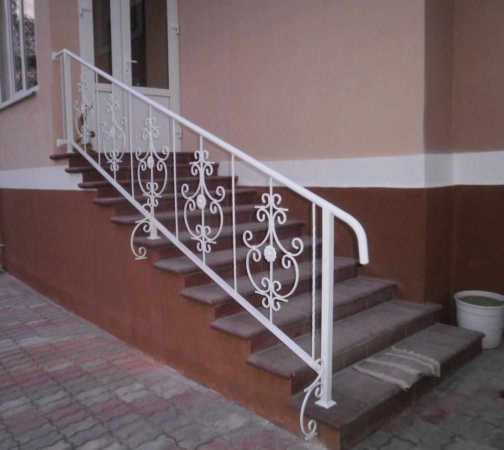 Лестничные перила