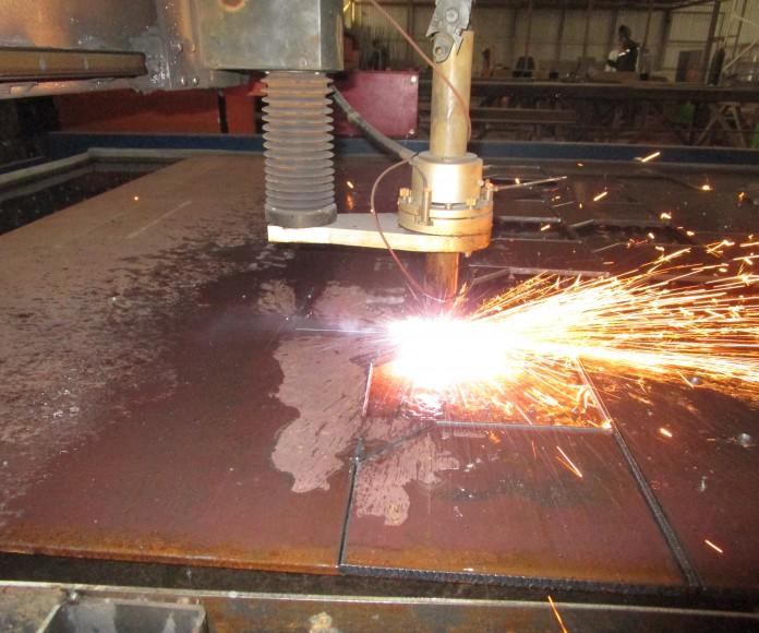 Фото Процесс плазменной резки источником Powermax 125
