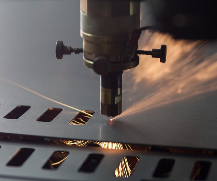 Фото Процесс лазерной резки