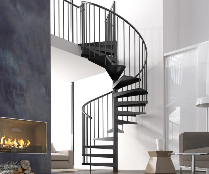 Фото Винтовая лестница на 2-й этаж