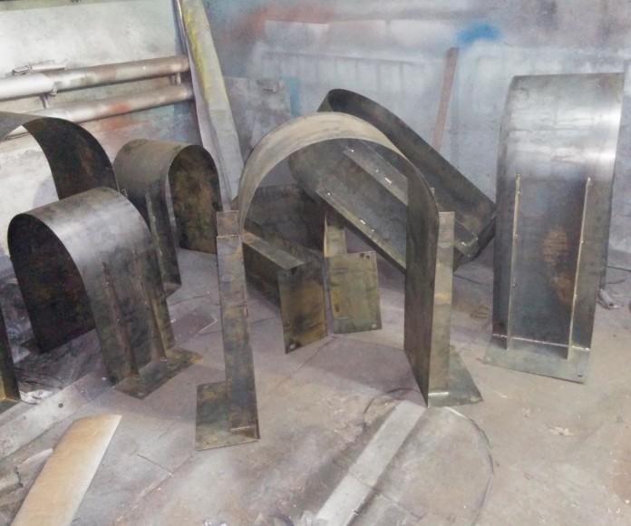 Фото Использовались для удержания баллонов с газом