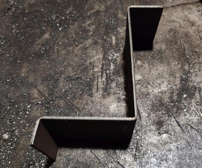 Фото Гнутая пластина из листа t=3 мм