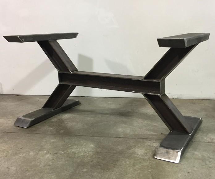 Фото Металлокаркас обеденного стола