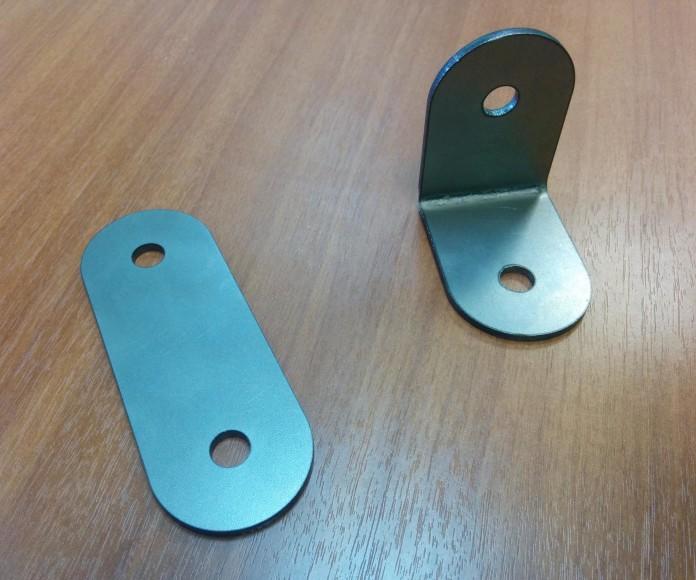 Фото Заготовка и загнутая пластины