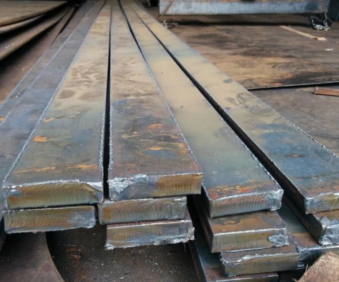 Фото Здесь видно, что врезались в материал на расстоянии примерно 10 мм от торца