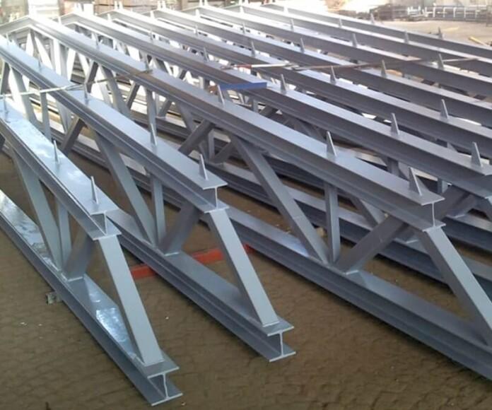 Фото Фермы на основе металлокаркаса из двутавра