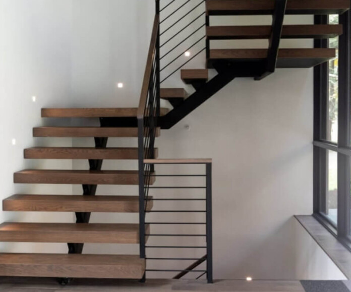 Двухмаршевая лестница с площадкой