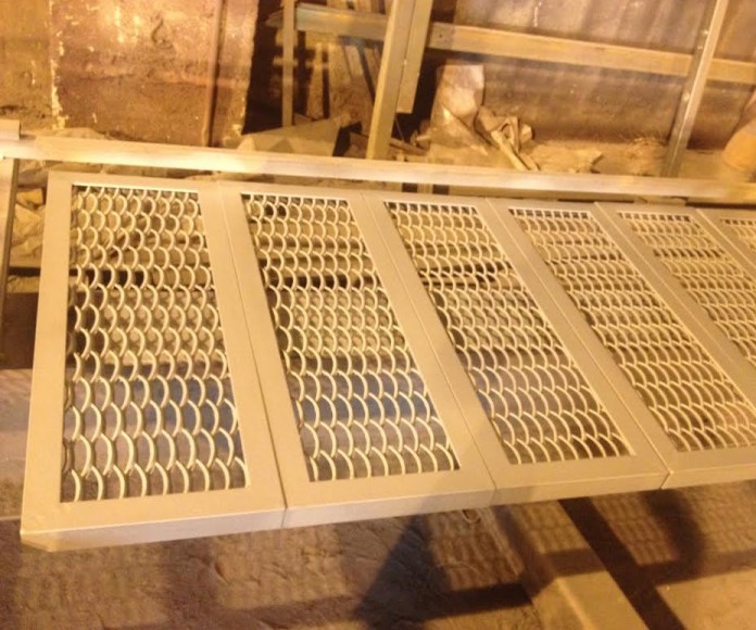 Фото Ступени из уголка и ПВЛ