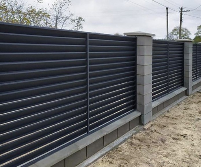 Бетонный забор жалюзи