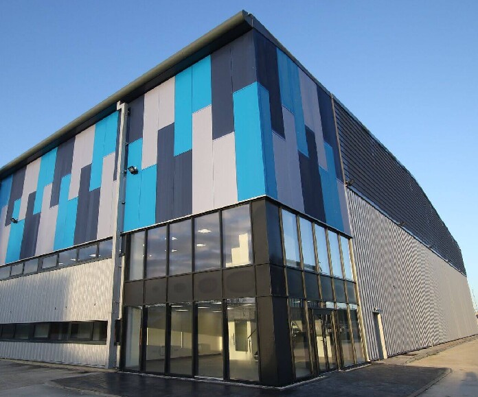 Фото Строительство цеха с применением сэндвич панелей