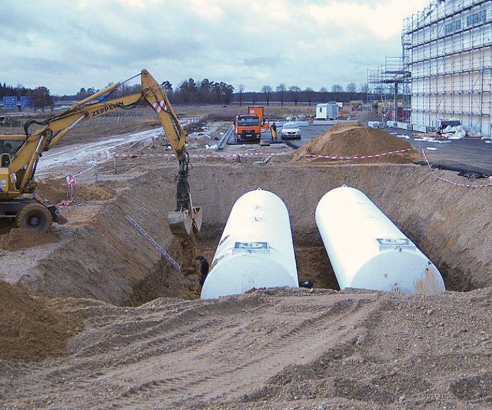 Фото Цистерны для хранения бензина