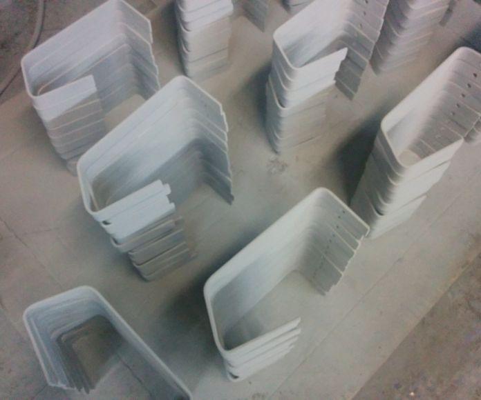 Фото Гнутые кронштейны