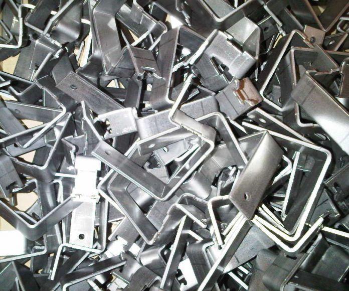 Фото Гнутые кронштейны с 3 гибами