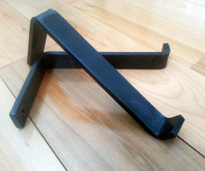 Фото Гнутые полочные кронштейны