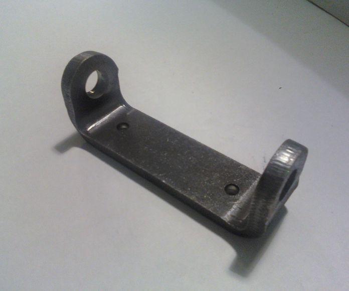 Фото Гнутая пластинка из 8 ки со сверловкой