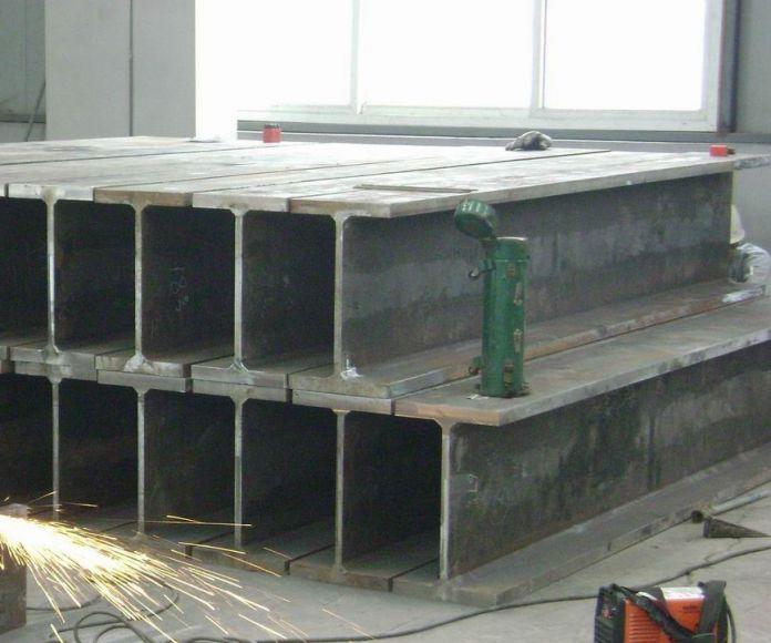 Фото Сварная балка