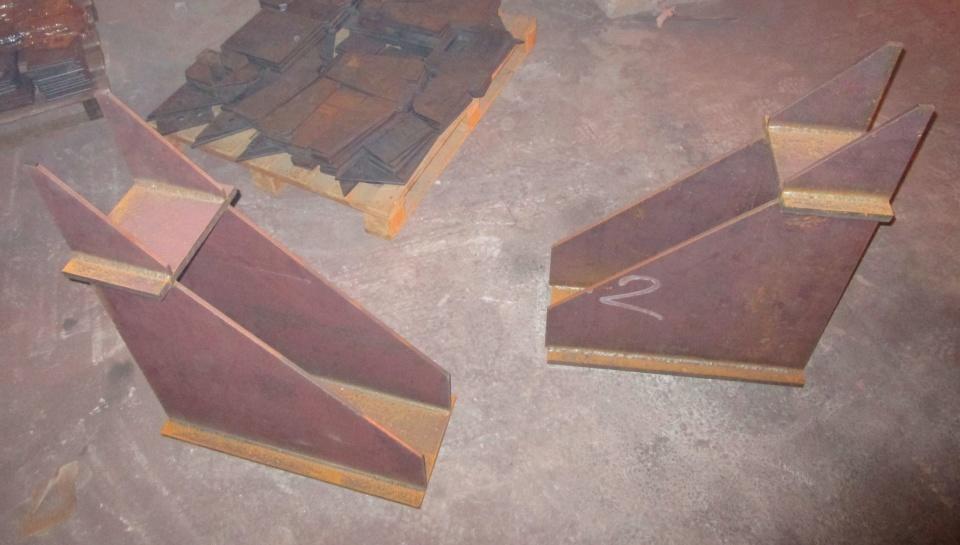 Опорные столики