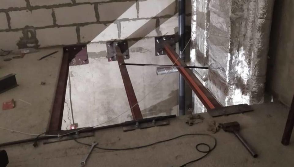 Перекрытие и забежная лестница