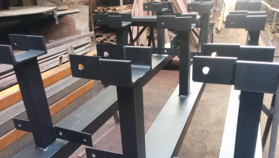 Стойка под серверы