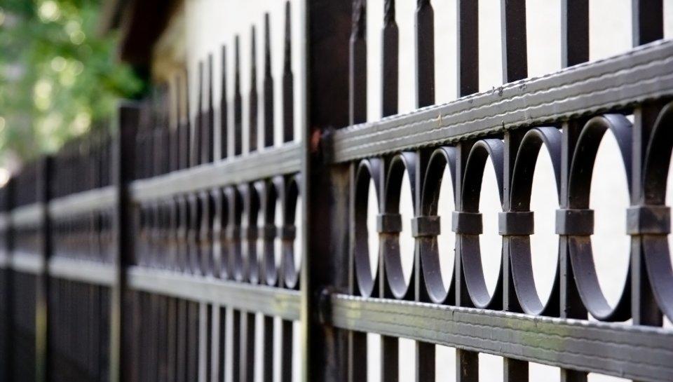 Металлические заборы